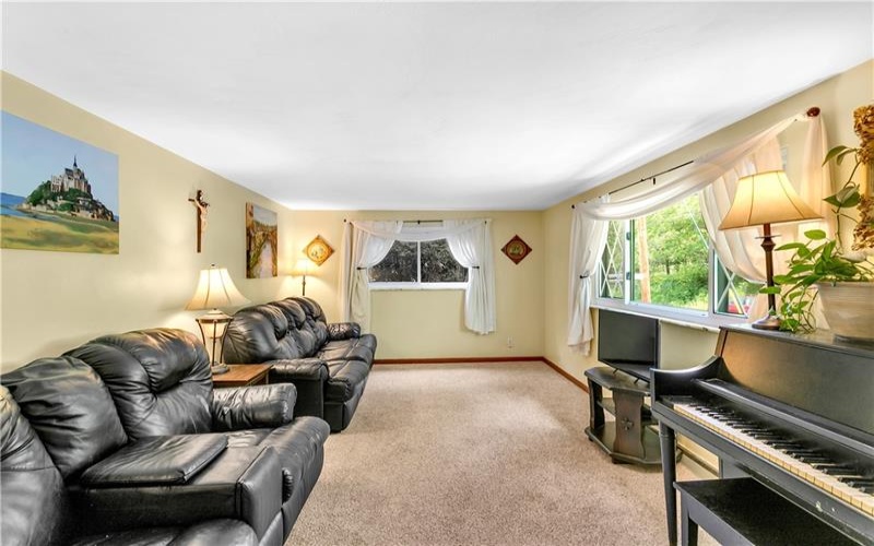 474 Exton Lake Rd, Apollo, 15613, 3 Bedrooms Bedrooms, 9 Rooms Rooms,1.1 BathroomsBathrooms,Residential,For Sale,Exton Lake Rd,1691201