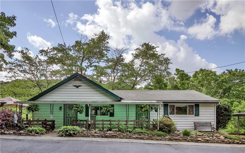 474 Exton Lake Rd, Apollo, 15613, 3 Bedrooms Bedrooms, 9 Rooms Rooms,1.1 BathroomsBathrooms,Residential,For Sale,Exton Lake Rd,1691201