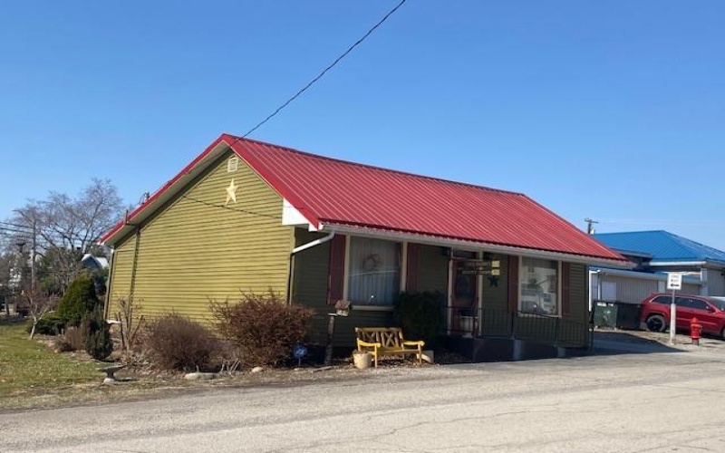 207 Market St, Carmichaels, 15320, ,Multi-unit,For Sale,Market St,1691944