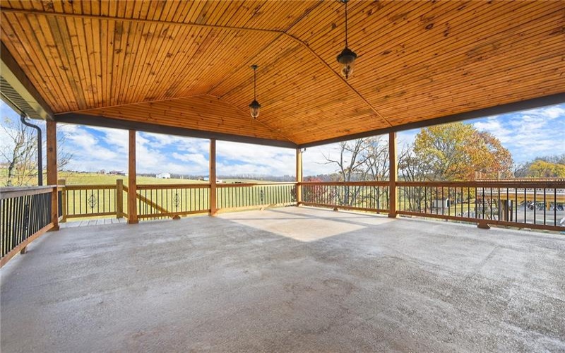244 Parkwood Cir, Canonsburg, 15317, 4 Bedrooms Bedrooms, 10 Rooms Rooms,2 BathroomsBathrooms,Residential,For Sale,Parkwood Cir,1691962