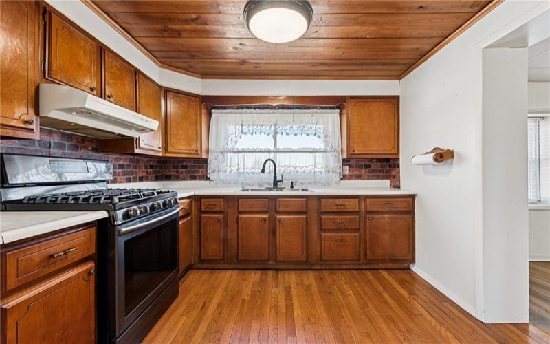 3323 STATE ROUTE 2011, SCENERY HILL, 15360, 3 Bedrooms Bedrooms, 8 Rooms Rooms,1.1 BathroomsBathrooms,Residential,For Sale,STATE ROUTE 2011,1691706