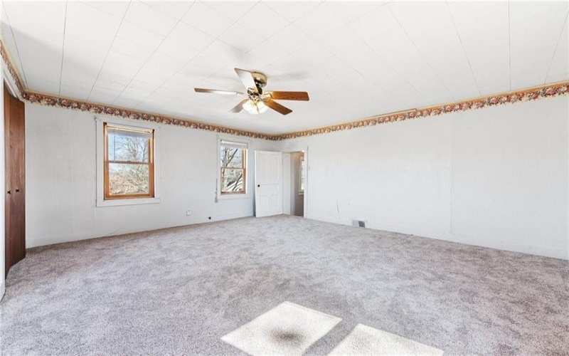 3323 STATE ROUTE 2011, SCENERY HILL, 15360, 3 Bedrooms Bedrooms, 8 Rooms Rooms,1.1 BathroomsBathrooms,Residential,For Sale,STATE ROUTE 2011,1691706