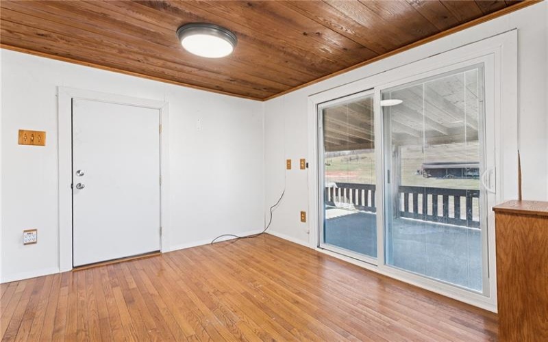 3323 STATE ROUTE 2011, SCENERY HILL, 15360, 3 Bedrooms Bedrooms, 8 Rooms Rooms,1.1 BathroomsBathrooms,Residential,For Sale,STATE ROUTE 2011,1691706