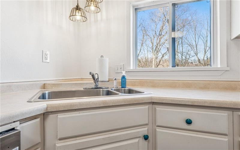 1032 Highland Ave, Greensburg, 15601, 5 Bedrooms Bedrooms, 11 Rooms Rooms,2 BathroomsBathrooms,Residential,For Sale,Highland Ave,1691998