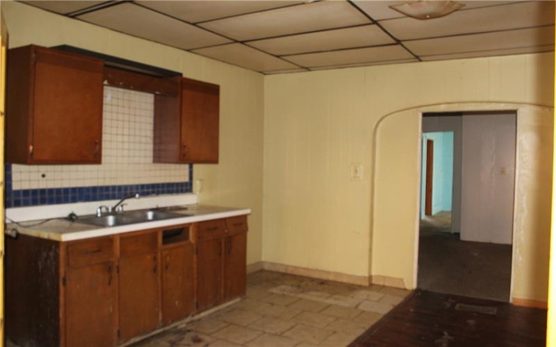 580 Thompson Ave, Donora, 15033, ,Multi-unit,For Sale,Thompson Ave,1692059