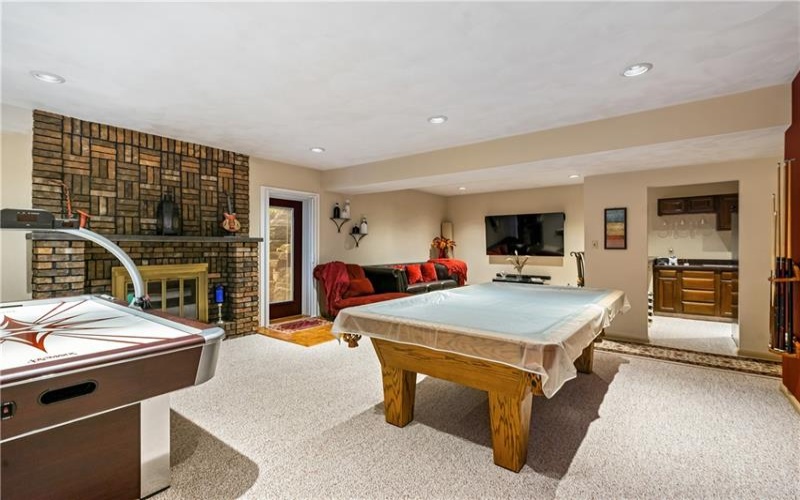 4948 Simmons Circle, Export, 15632, 4 Bedrooms Bedrooms, 10 Rooms Rooms,3 BathroomsBathrooms,Residential,For Sale,Simmons Circle,1680425