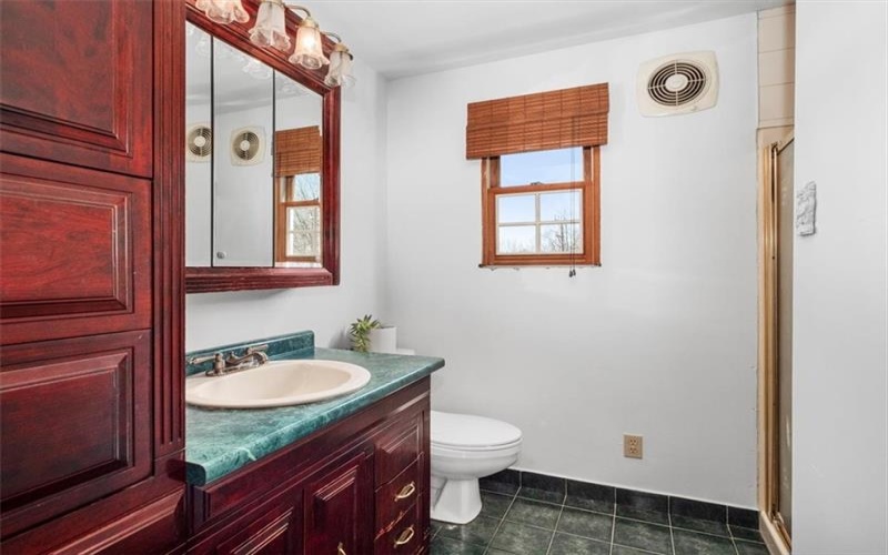 29 Profio Road, McDonald, 15057, 3 Bedrooms Bedrooms, 9 Rooms Rooms,2 BathroomsBathrooms,Residential,For Sale,Profio Road,1692020