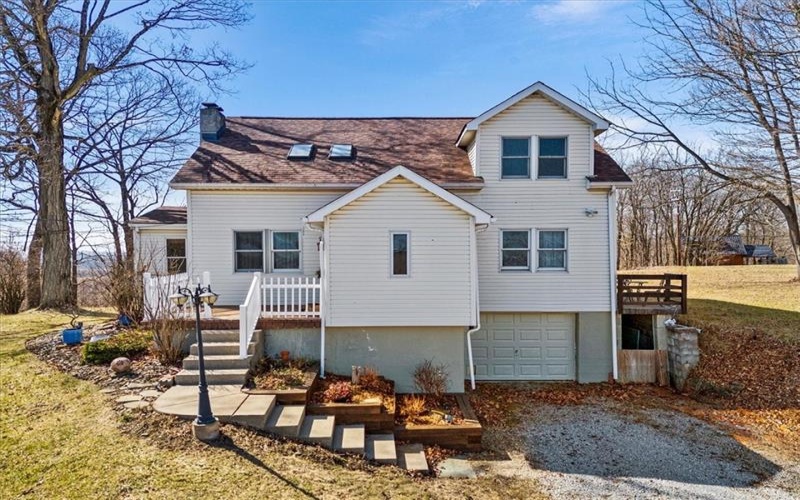29 Profio Road, McDonald, 15057, 3 Bedrooms Bedrooms, 9 Rooms Rooms,2 BathroomsBathrooms,Residential,For Sale,Profio Road,1692020