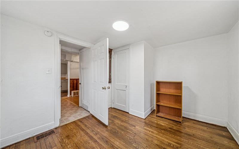 220 GLENN AVENUE, Canonsburg, 15317, ,Multi-unit,For Sale,GLENN AVENUE,1692154