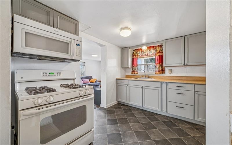 220 GLENN AVENUE, Canonsburg, 15317, ,Multi-unit,For Sale,GLENN AVENUE,1692154