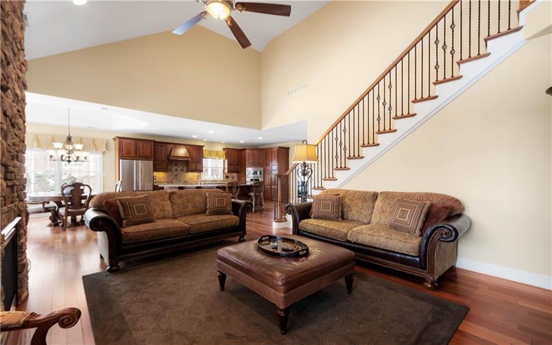 219 Fuji Dr, Canonsburg, 15317, 3 Bedrooms Bedrooms, 8 Rooms Rooms,3 BathroomsBathrooms,Residential,For Sale,Fuji Dr,1689382