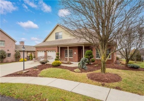 219 Fuji Dr, Canonsburg, 15317, 3 Bedrooms Bedrooms, 8 Rooms Rooms,3 BathroomsBathrooms,Residential,For Sale,Fuji Dr,1689382