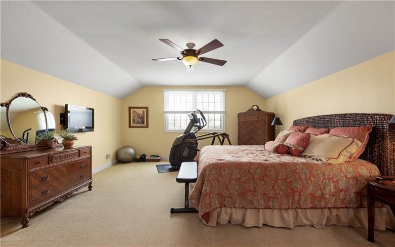 219 Fuji Dr, Canonsburg, 15317, 3 Bedrooms Bedrooms, 8 Rooms Rooms,3 BathroomsBathrooms,Residential,For Sale,Fuji Dr,1689382