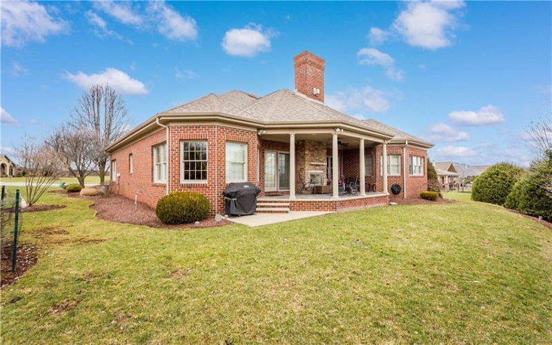 219 Fuji Dr, Canonsburg, 15317, 3 Bedrooms Bedrooms, 8 Rooms Rooms,3 BathroomsBathrooms,Residential,For Sale,Fuji Dr,1689382