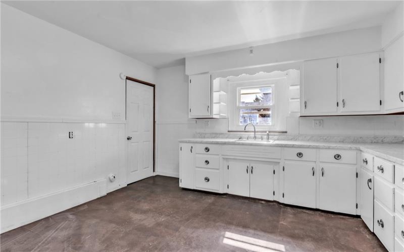 1627 Kenneth Avenue, New Kensington, 15068, ,Multi-unit,For Sale,Kenneth Avenue,1692198