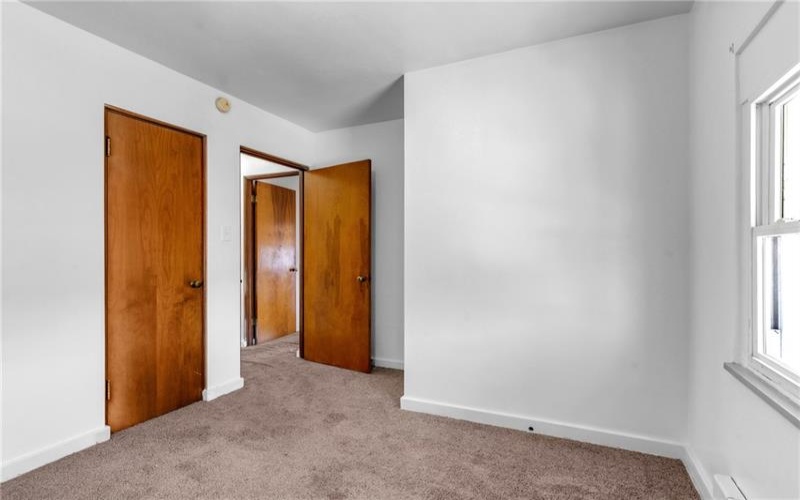 1627 Kenneth Avenue, New Kensington, 15068, ,Multi-unit,For Sale,Kenneth Avenue,1692198