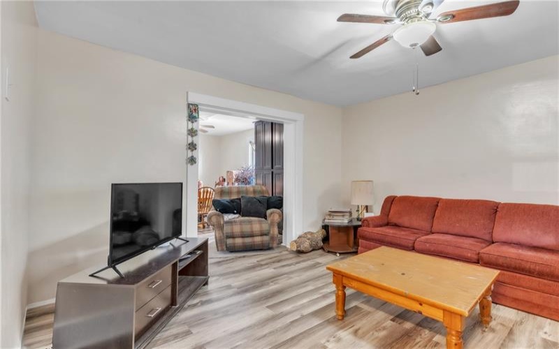 1627 Kenneth Avenue, New Kensington, 15068, ,Multi-unit,For Sale,Kenneth Avenue,1692198