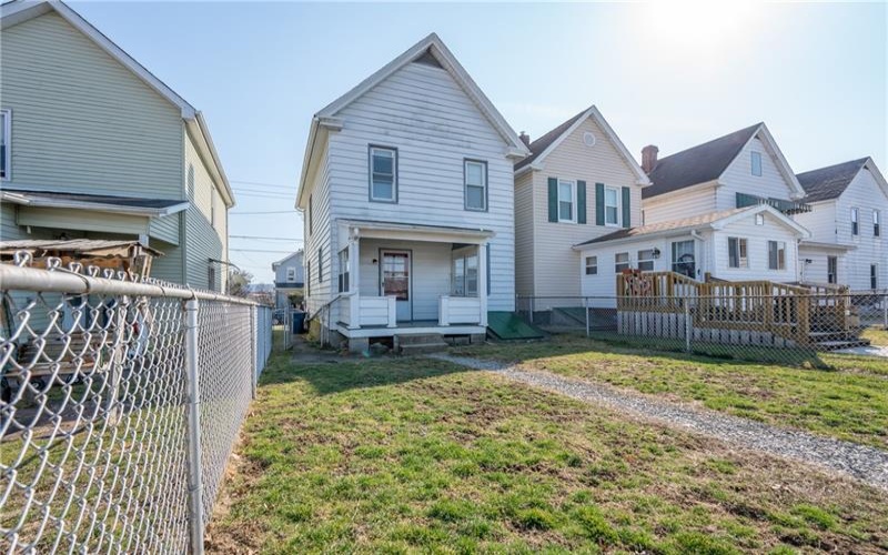 38 2nd Ave, Latrobe, 15650, 3 Bedrooms Bedrooms, ,1 BathroomBathrooms,Residential,For Sale,2nd Ave,1692261