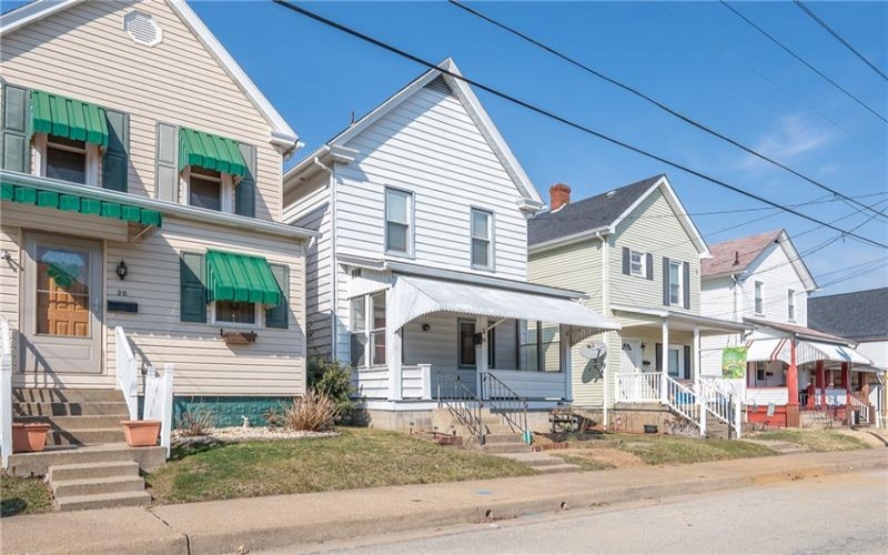 38 2nd Ave, Latrobe, 15650, 3 Bedrooms Bedrooms, ,1 BathroomBathrooms,Residential,For Sale,2nd Ave,1692261