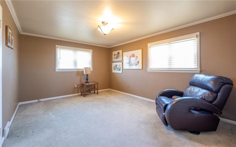 319 1st Ave, Latrobe, 15650, 4 Bedrooms Bedrooms, 9 Rooms Rooms,2 BathroomsBathrooms,Residential,For Sale,1st Ave,1692316