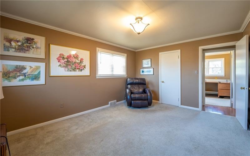 319 1st Ave, Latrobe, 15650, 4 Bedrooms Bedrooms, 9 Rooms Rooms,2 BathroomsBathrooms,Residential,For Sale,1st Ave,1692316