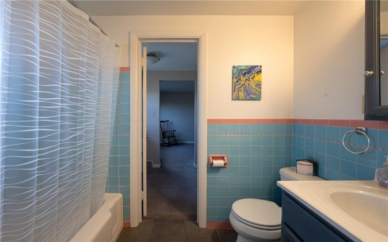 319 1st Ave, Latrobe, 15650, 4 Bedrooms Bedrooms, 9 Rooms Rooms,2 BathroomsBathrooms,Residential,For Sale,1st Ave,1692316