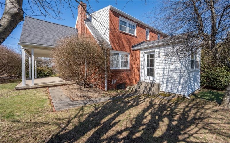 319 1st Ave, Latrobe, 15650, 4 Bedrooms Bedrooms, 9 Rooms Rooms,2 BathroomsBathrooms,Residential,For Sale,1st Ave,1692316