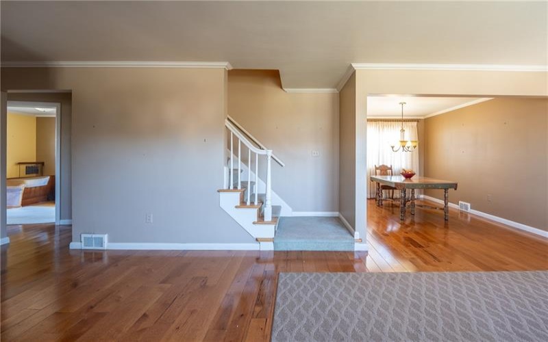 319 1st Ave, Latrobe, 15650, 4 Bedrooms Bedrooms, 9 Rooms Rooms,2 BathroomsBathrooms,Residential,For Sale,1st Ave,1692316