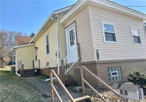 813 Forest St, Latrobe, 15650, 2 Bedrooms Bedrooms, 5 Rooms Rooms,1 BathroomBathrooms,Residential,For Sale,Forest St,1692419