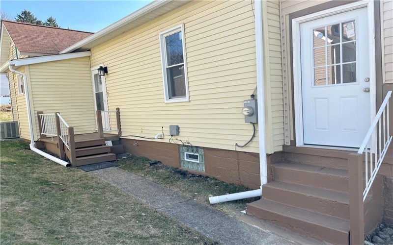 813 Forest St, Latrobe, 15650, 2 Bedrooms Bedrooms, 5 Rooms Rooms,1 BathroomBathrooms,Residential,For Sale,Forest St,1692419