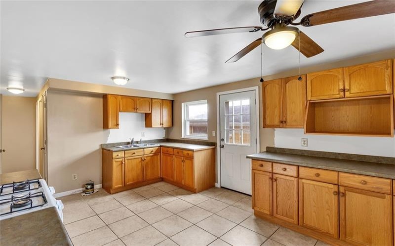 121 Beatty St, Apollo, 15613, 4 Bedrooms Bedrooms, 7 Rooms Rooms,1 BathroomBathrooms,Residential,For Sale,Beatty St,1691629
