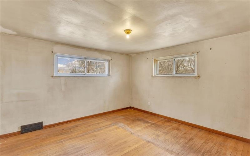 121 Beatty St, Apollo, 15613, 4 Bedrooms Bedrooms, 7 Rooms Rooms,1 BathroomBathrooms,Residential,For Sale,Beatty St,1691629
