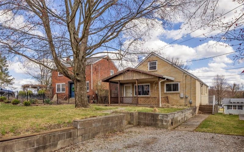 121 Beatty St, Apollo, 15613, 4 Bedrooms Bedrooms, 7 Rooms Rooms,1 BathroomBathrooms,Residential,For Sale,Beatty St,1691629