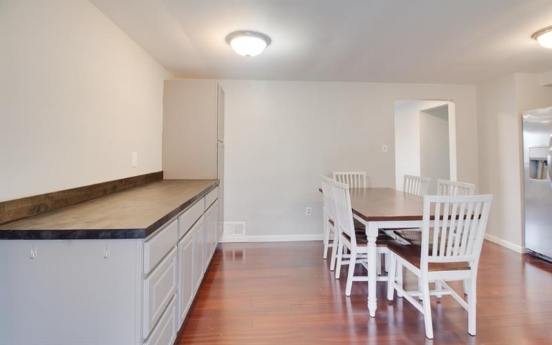 2141 The Cir, Washington, 15301, 3 Bedrooms Bedrooms, 6 Rooms Rooms,2 BathroomsBathrooms,Residential,For Sale,The Cir,1692309