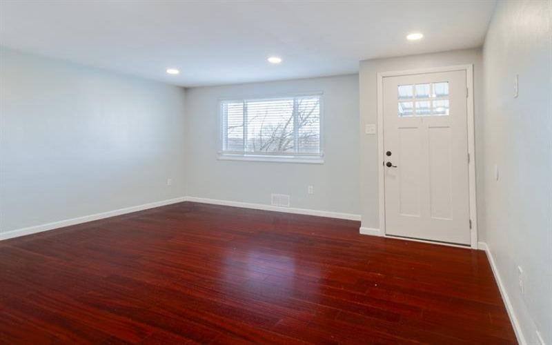 2141 The Cir, Washington, 15301, 3 Bedrooms Bedrooms, 6 Rooms Rooms,2 BathroomsBathrooms,Residential,For Sale,The Cir,1692309