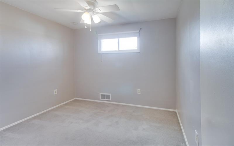 2141 The Cir, Washington, 15301, 3 Bedrooms Bedrooms, 6 Rooms Rooms,2 BathroomsBathrooms,Residential,For Sale,The Cir,1692309