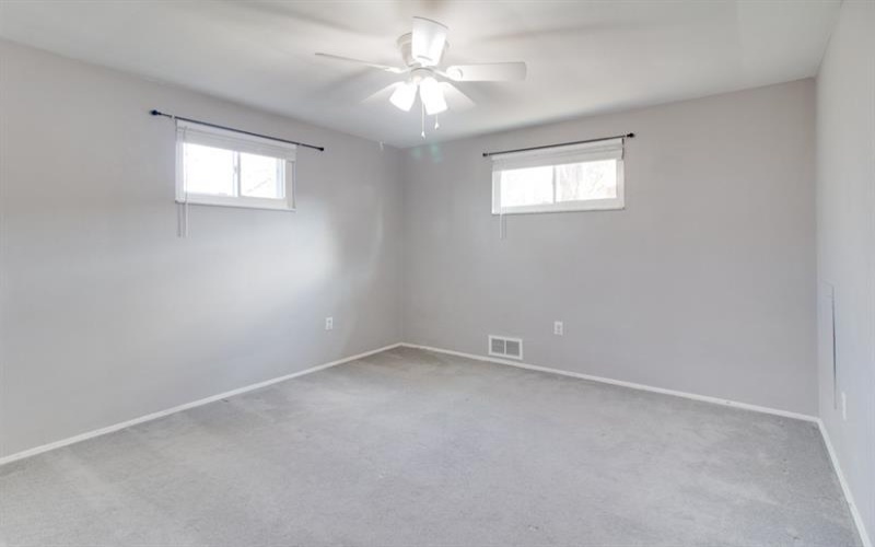 2141 The Cir, Washington, 15301, 3 Bedrooms Bedrooms, 6 Rooms Rooms,2 BathroomsBathrooms,Residential,For Sale,The Cir,1692309