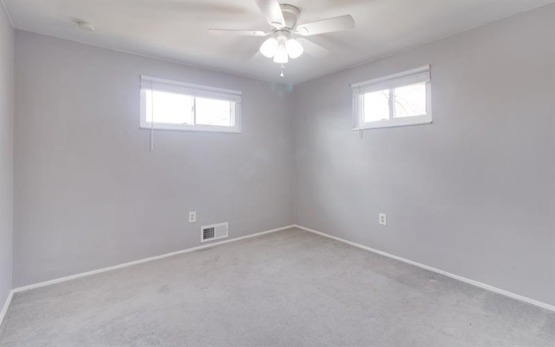 2141 The Cir, Washington, 15301, 3 Bedrooms Bedrooms, 6 Rooms Rooms,2 BathroomsBathrooms,Residential,For Sale,The Cir,1692309