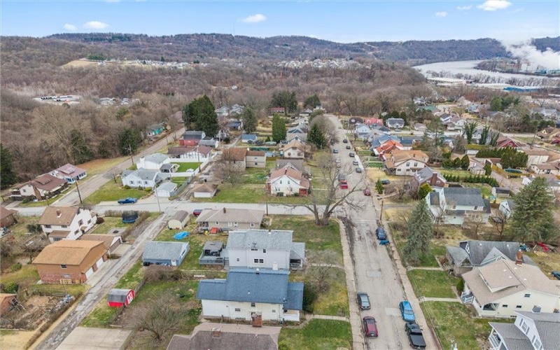 342 Vernon Street, New Kensington, 15068, 3 Bedrooms Bedrooms, 6 Rooms Rooms,1 BathroomBathrooms,Residential,For Sale,Vernon Street,1692322