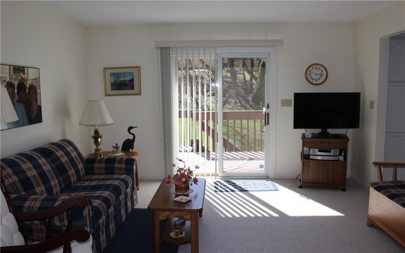 303 Apple Blossom Ct, Delmont, 15626, 3 Bedrooms Bedrooms, 9 Rooms Rooms,2.1 BathroomsBathrooms,Residential,For Sale,Apple Blossom Ct,1692505