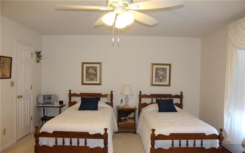 303 Apple Blossom Ct, Delmont, 15626, 3 Bedrooms Bedrooms, 9 Rooms Rooms,2.1 BathroomsBathrooms,Residential,For Sale,Apple Blossom Ct,1692505
