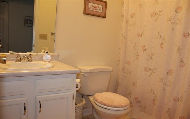 303 Apple Blossom Ct, Delmont, 15626, 3 Bedrooms Bedrooms, 9 Rooms Rooms,2.1 BathroomsBathrooms,Residential,For Sale,Apple Blossom Ct,1692505