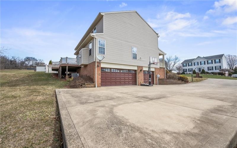 115 TARTAN DRIVE, Greensburg, 15601, 5 Bedrooms Bedrooms, 12 Rooms Rooms,3.2 BathroomsBathrooms,Residential,For Sale,TARTAN DRIVE,1692567