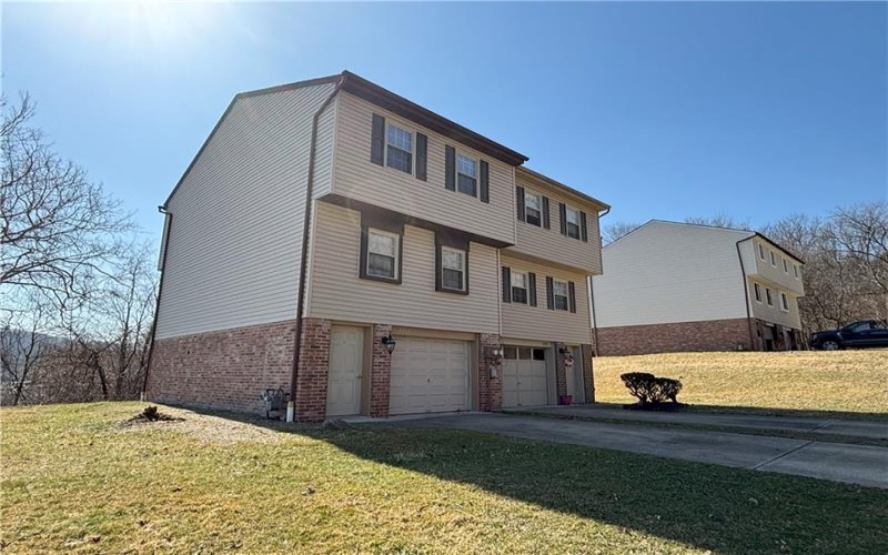 3861 Franklintowne ct, Murrysville, 15668, 2 Bedrooms Bedrooms, ,1.1 BathroomsBathrooms,Lease,For Sale,Franklintowne ct,1692611