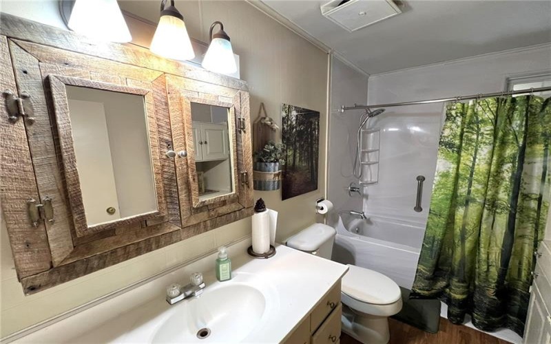 205 Ericas Lane, Laughlintown, 15655, 4 Bedrooms Bedrooms, 9 Rooms Rooms,1 BathroomBathrooms,Residential,For Sale,Ericas Lane,1692210