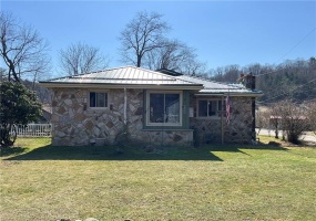 205 Ericas Lane, Laughlintown, 15655, 4 Bedrooms Bedrooms, 9 Rooms Rooms,1 BathroomBathrooms,Residential,For Sale,Ericas Lane,1692210