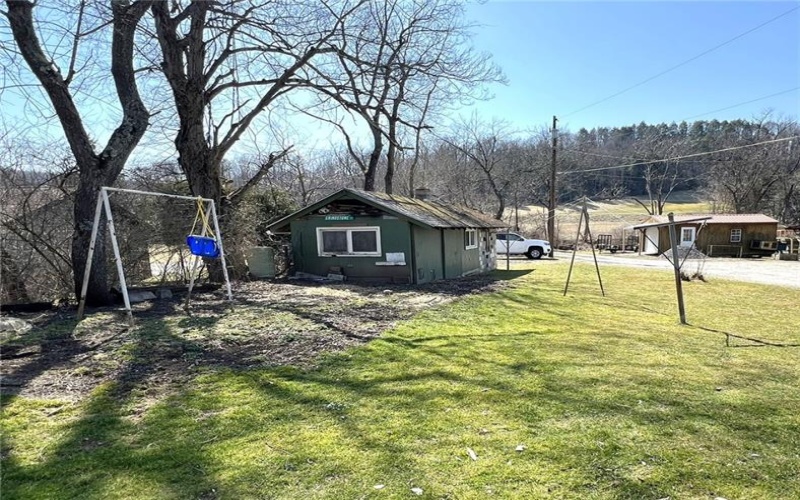 205 Ericas Lane, Laughlintown, 15655, 4 Bedrooms Bedrooms, 9 Rooms Rooms,1 BathroomBathrooms,Residential,For Sale,Ericas Lane,1692210