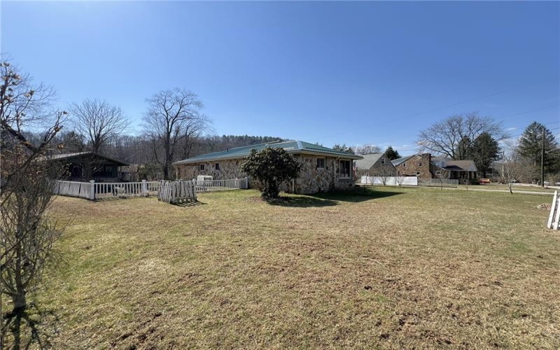 205 Ericas Lane, Laughlintown, 15655, 4 Bedrooms Bedrooms, 9 Rooms Rooms,1 BathroomBathrooms,Residential,For Sale,Ericas Lane,1692210