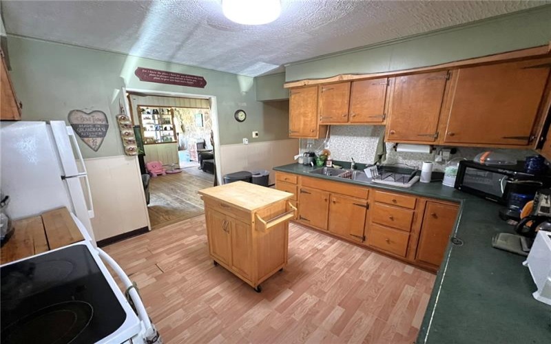 205 Ericas Lane, Laughlintown, 15655, 4 Bedrooms Bedrooms, 9 Rooms Rooms,1 BathroomBathrooms,Residential,For Sale,Ericas Lane,1692210