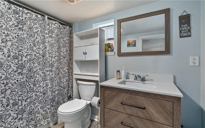 430 1/2 Glass Alley, Houston, 15342, 2 Bedrooms Bedrooms, 5 Rooms Rooms,1 BathroomBathrooms,Residential,For Sale,Glass Alley,1692662